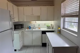 2600 SE Ocean Blvd, Stuart, FL 34996 - Photo 2