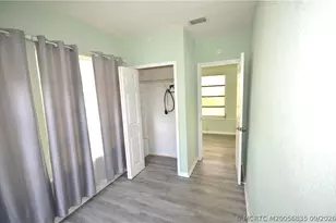 649 SW Cleveland Ave, Stuart, FL 34994 - Photo 8