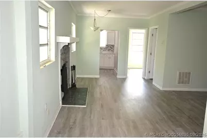 649 SW Cleveland Avenue, Stuart, FL 34994 - Photo 4