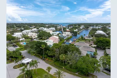 3901 SE Saint Lucie Boulevard #9, Stuart, FL 34997 - Photo 2