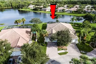 9293 SE Hawks Nest Ct, Hobe Sound, FL 33455 - Photo 4