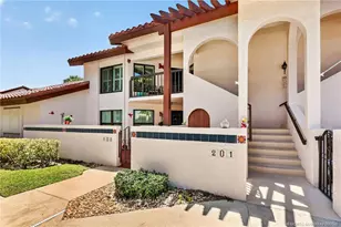 6011 SE Martinique Dr, Stuart, FL 34997 - Photo 2