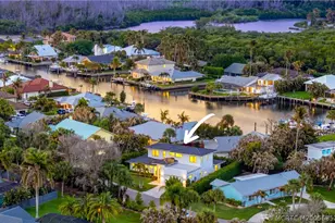 10742 SE Burgee Ct, Hobe Sound, FL 33455 - Photo 1