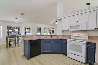 5901 Hickory Drive, Fort Pierce, FL 34982 - Photo 18