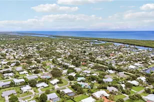 8303 SE Cumberland Cir, Hobe Sound, FL 33455 - Photo 52