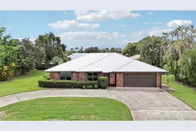 8303 SE Cumberland Circle, Hobe Sound, FL 33455 - Photo 2