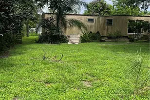 1183 SW Pinetree Trail, Stuart, FL 34997 - Photo 6