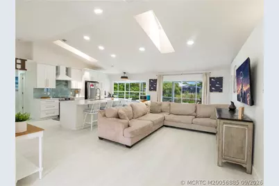 1123 SW Oak Hollow Court, Palm City, FL 34990 - Photo 10