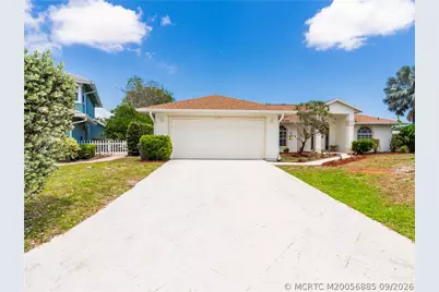 1123 SW Oak Hollow Court, Palm City, FL 34990 - Photo 2