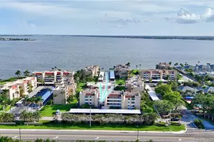 3452 NE Causeway Blvd, Jensen Beach, FL 34957 - Photo 2