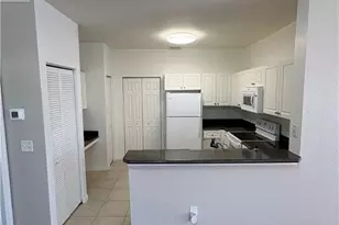 257 SE Kitching Cir, Stuart, FL 34994 - Photo 8
