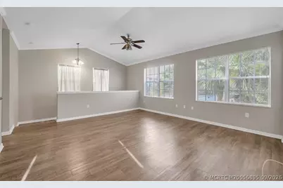 257 SE Kitching Circle, Stuart, FL 34994 - Photo 2