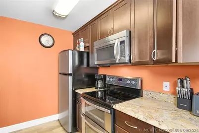 311 NE Golfview Circle, Stuart, FL 34996 - Photo 16