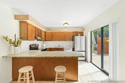 5726 SE Windsong Lane #324, Stuart, FL 34997 - Photo 8