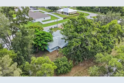 411 SW Namoit Place, Port Saint Lucie, FL 34953 - Photo 24