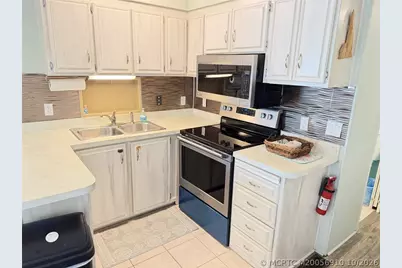 185 Nettles Boulevard, Jensen Beach, FL 34957 - Photo 16