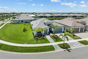 12276 SW Willowy Wy, Port Saint Lucie, FL 34987 - Photo 2