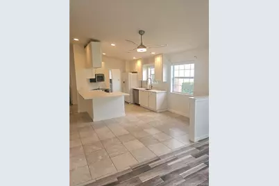 11208 SW Pembroke Drive, Port Saint Lucie, FL 34987 - Photo 2