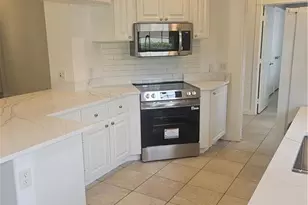 11208 SW Pembroke Dr, Port Saint Lucie, FL 34987 - Photo 8