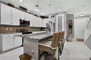 651 SW Glen Crest Way, Stuart, FL 34997 - Photo 12