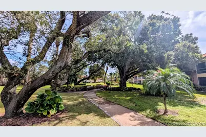1909 SW Palm City Road #5H, Stuart, FL 34994 - Photo 10