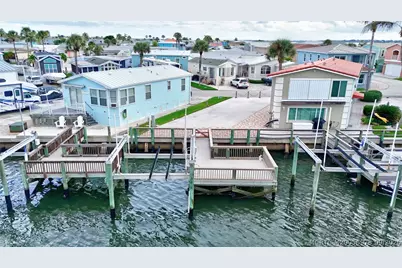 5 Nettles Boulevard, Jensen Beach, FL 34957 - Photo 1