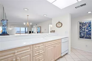 429 NE Tradewind Ln, Stuart, FL 34996 - Photo 6