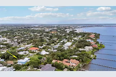 1002 SE Riverside Drive, Stuart, FL 34996 - Photo 16