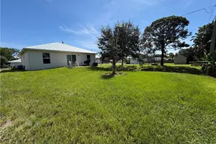 5860 SE Normandy Ave, Stuart, FL 34997 - Photo 18