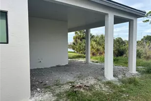 431 SE Via Sangro, Port Saint Lucie, FL 34952 - Photo 32