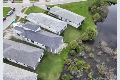431 SE Via Sangro, Port Saint Lucie, FL 34952 - Photo 34