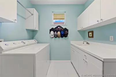 3663 SE Cambridge Drive, Stuart, FL 34997 - Photo 18