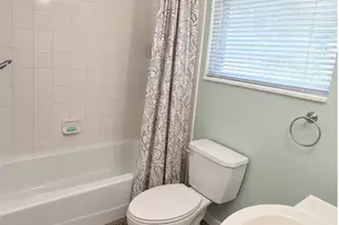 1621 NE Maureen Ct NE, Jensen Beach, FL 34957 - Photo 6