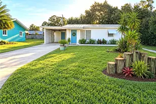 1621 NE Maureen Ct NE, Jensen Beach, FL 34957 - Photo 1