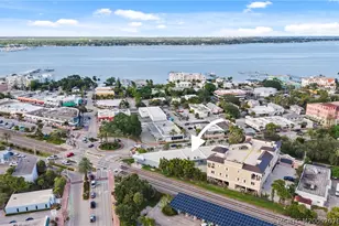 36 SE Ocean Blvd, Stuart, FL 34994 - Photo 1