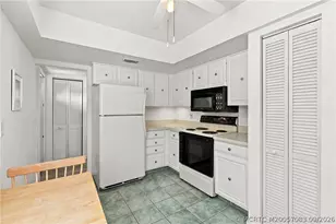 18520 SE Wood Haven Ln, Jupiter, FL 33469 - Photo 8