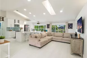 1123 SW Oak Hollow Ct, Palm City, FL 34990 - Photo 2