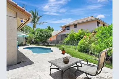 4161 NW 6th Street, Deerfield Beach, FL 33442 - Photo 16
