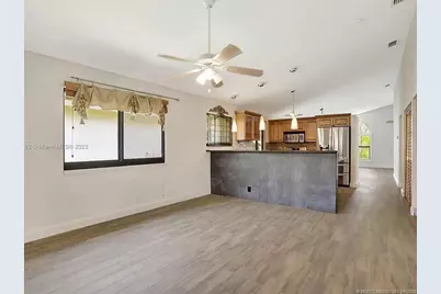 4161 NW 6th Street, Deerfield Beach, FL 33442 - Photo 8