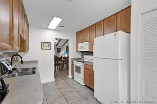 3303 SE Sandpiper Cir, Port Saint Lucie, FL 34952 - Photo 14