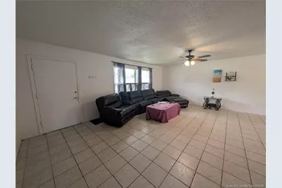 1689 SE Floresta Drive, Port Saint Lucie, FL 34983 - Photo 36