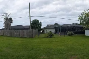 1689 SE Floresta Dr, Port Saint Lucie, FL 34983 - Photo 64