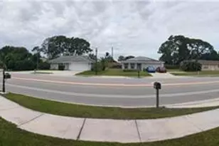 1689 SE Floresta Dr, Port Saint Lucie, FL 34983 - Photo 38