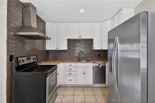 8331 SE Lundy St, Hobe Sound, FL 33455 - Photo 10