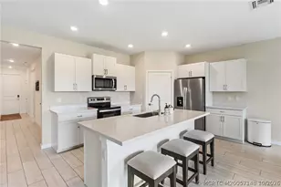 1590 NE Skyhigh Ter, Jensen Beach, FL 34957 - Photo 2