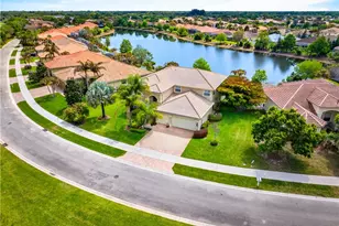 1315 SE Conference Cir, Stuart, FL 34997 - Photo 2