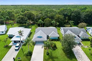 7130 SE Lillian Ct, Stuart, FL 34997 - Photo 2