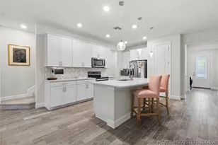 1810 SE Ocean Cove Way, Stuart, FL 34996 - Photo 10