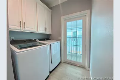 86 NE Ocean Breeze Drive, Jensen Beach, FL 34957 - Photo 12