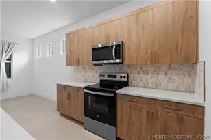 7030 SE Pk Trce Dr, Stuart, FL 34997 - Photo 28